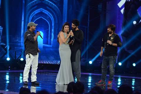 Gauahar Khan in a gig with Arjun Kapoor at the Grand Finale of India's Raw Star