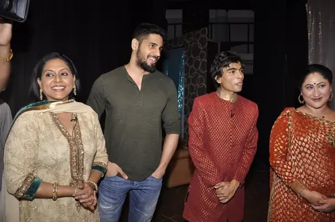 Sidharth Malhotra was snapped at the Premier of Ashvin Gidwani's Show Blame it on Yashraj