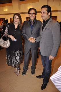 Fardeen Khan poses with Sanjay Khan and Zarina Khan at Camel Colors Exhibition