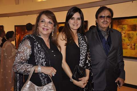 Simone Khan poses with Parents Sanjay Khan and Zarina Khan at Camel Colors Exhibition