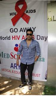 Abhishek Avasthi poses for the media at Medscape India AIDS Awareness Event