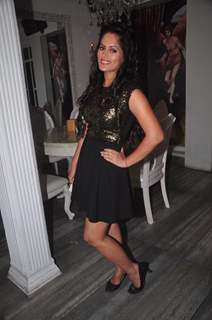 Vibhuti Thakur poses for the media at the Success Bash of Doli Armaanon Ki