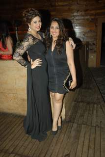 Munisha Khatwani poses with Vahbbiz Dorabjee Dsena at her Birthday Bash
