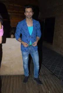 Anuj Sachdeva poses for the media at Vahbbiz Dorabjee Dsena's Birthday Bash