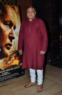 Manoj Joshi poses for the media at the Premier of Bhopal: A Prayer for Rain