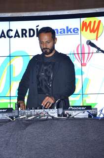Nikhil Chinapa groovs the music as Bacardi Launches the Goa Party Hangout