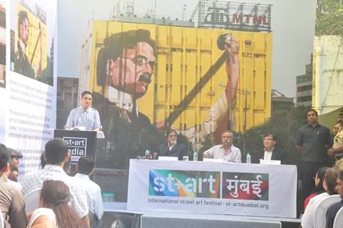 Amitabh Bachchan at the Street Art Festival