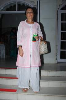 Anita Kanwal at the Prayer Meet For Megha Jalota