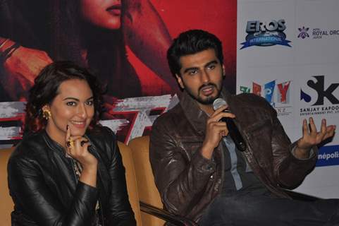 Arjun Kapoor interacts with the audience at the Promotions of Tevar at Jaipur