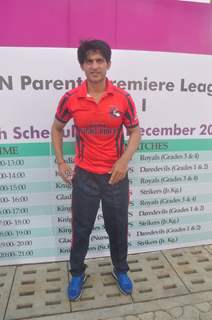 Hiten Tejwani poses for the media at JBCN School Premiere Legaue