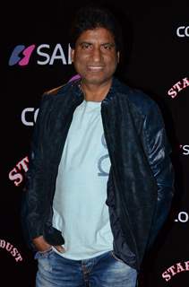 Raju Shrivastav poses for the media at Sansui Stardust Awards Red Carpet