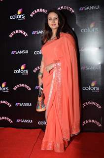 Poonam Dhillon poses for the media at Sansui Stardust Awards Red Carpet