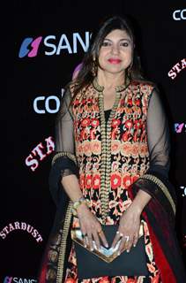 Alka Yagnik poses for the media at Sansui Stardust Awards Red Carpet