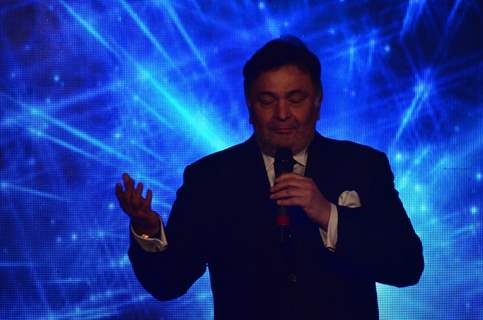 Rishi Kapoor addressing the audience at Sajid Nadiadwala's Film Launch