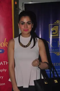 Shraddha Arya at the Launch of Munisha Khatwani's Tarot Predictions 2015 Book