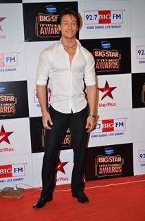 Tiger Shroff poses for the media at Big Star Entertainment Awards 2014