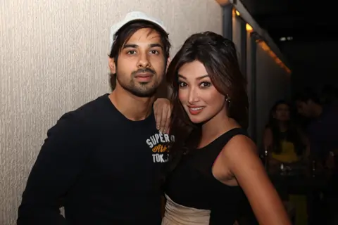 Kunal Verma poses with Nalini Negi at India-Forums 11th Anniversary Bash
