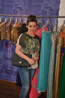 Neelam Kothari poses for the media at Seema Khan's Christmas Collection Launch