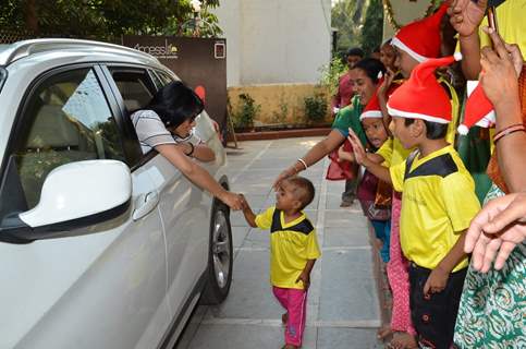 Access Life NGO Kids bid adieu to Shriya Saran
