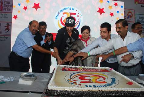 Zayed Khan cuts the Cake at EsselWorld's 25th Anniversary Celebrations