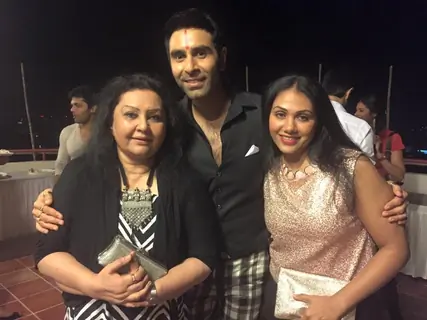 Sandip Soparkar poses with Vidya Sinha and Hetal Yadav at the New Year Bash