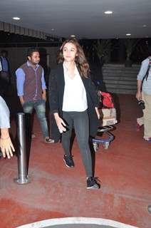 Alia Bhatt was snapped at Airport