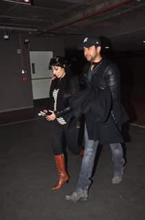 Aftab Shivdasani was snapped with Nin Dusanj at Airport