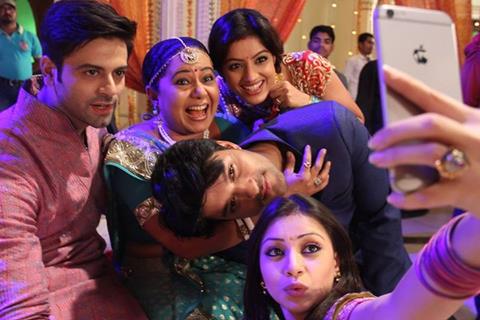 Karan Goddwani, Neelu Vaghela, Anas Rashid, Deepika Singh and Sehrish Ali