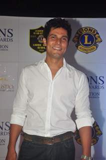 Randeep Hooda poses for the media at Lion Gold Awards