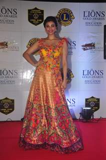 Daisy Shah poses for the media at Lion Gold Awards