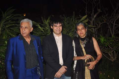Vivaan Shah poses with parents Ratna Pathak and Naseeruddin Shah at Farah Khan's Birthday Bash