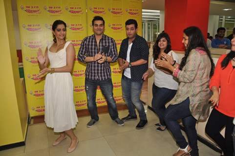 Team of Dolly Ki Doli groove to the music at Radio Mirchi Studio