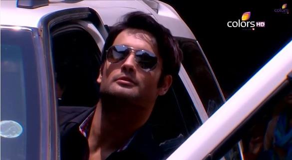 Vivian Dsena as raja khushwaha