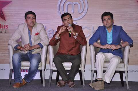 Sanjeev Kapoor interacts with the audience at the Launch of Master Chef Season 4