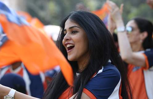 Genelia Dsouza cheers for the Veer Marathas