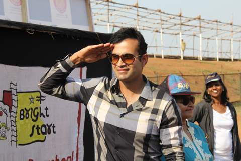 Irfan Pathan salutes at Bright Start Fellowship International School