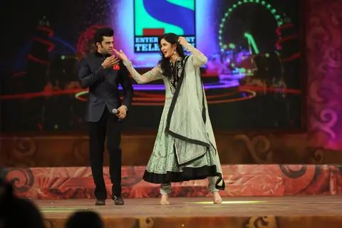 Katrina Kaif Perform at Umang Police Show
