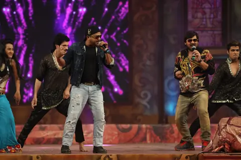 Sajid Ali and Wajid Ali  Perform at Umang Police Show