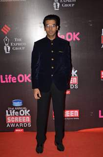 Rajkummar Rao poses for the media at 21st Annual Life OK Screen Awards Red Carpet