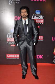 Nikhil Dwivedi poses for the media at 21st Annual Life OK Screen Awards Red Carpet