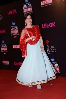 Elli Avram poses for the media at 21st Annual Life OK Screen Awards Red Carpet