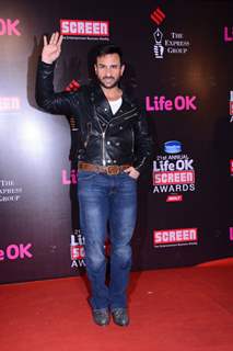 Saif Ali Khan poses for the media at 21st Annual Life OK Screen Awards Red Carpet