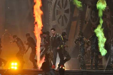 Varun Dhawan performs at 21st Annual Life OK Screen Awards Red Carpet