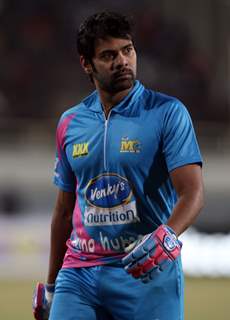 Shabbir Ahluwalia was snapped at Mumbai Heroes Vs Kerala Strikers Match