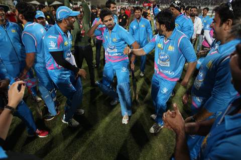 Teammates enjoy during Mumbai Heroes Vs Kerala Strikers Match