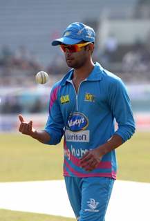 Vatsal Sheth was snapped during Mumbai Heroes Vs Kerala Strikers Match