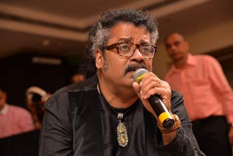 Hariharan performs at Saurabh and Nasreen Daftary's Daughter Pooja's Wedding Reception