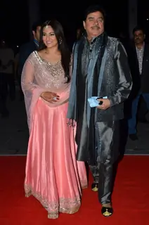 Shatrughan Sinha poses with daughter Sonakshi Sinha at the Wedding Reception of Son Kush Sinha