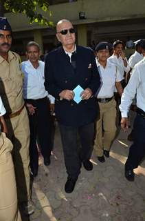 Prem Chopra was snapped at Mumbai University