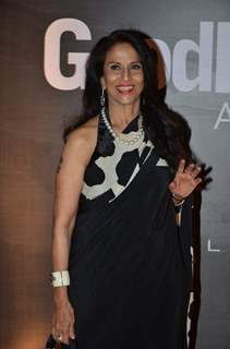 Shobhaa De poses for the media at GoodHomes Awards 2014